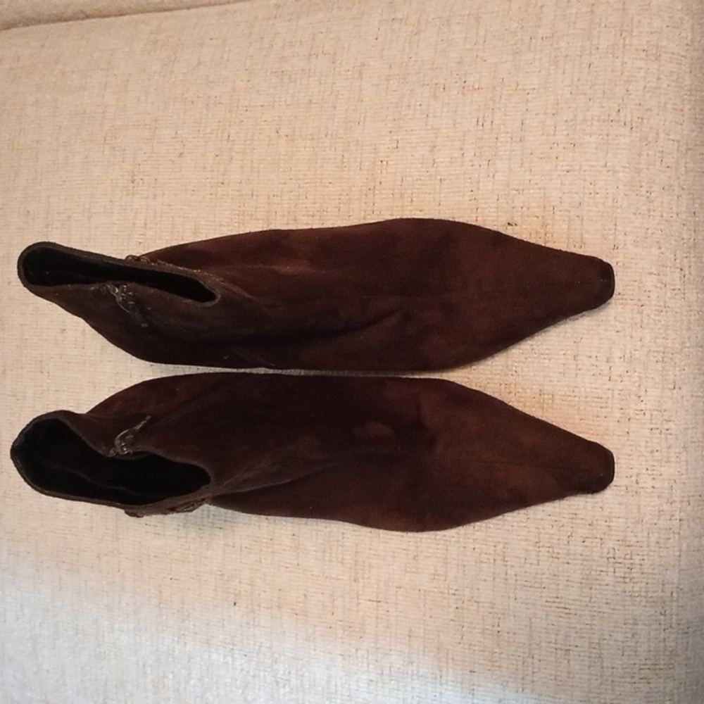 Stefani Collection suede brown 3.5 inch wedge boots. Size 9